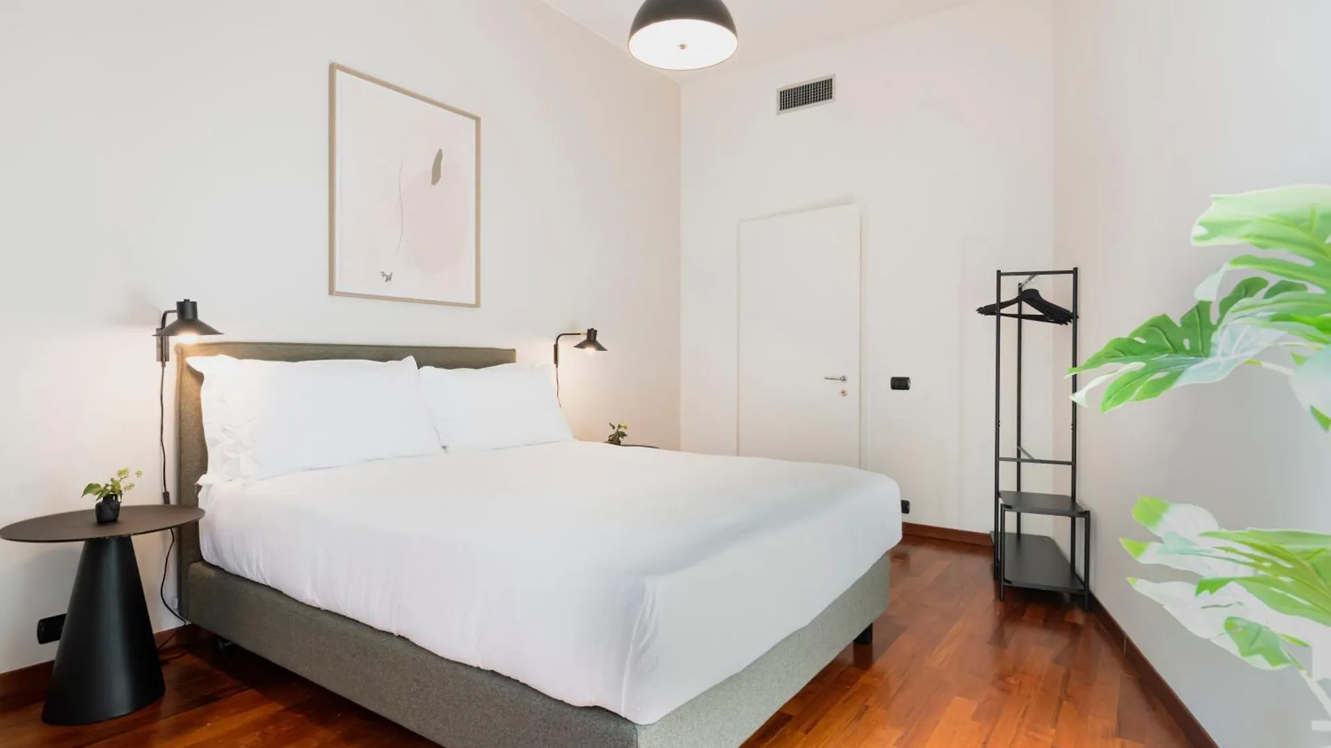 Relstay - Montenapoleone Milano
